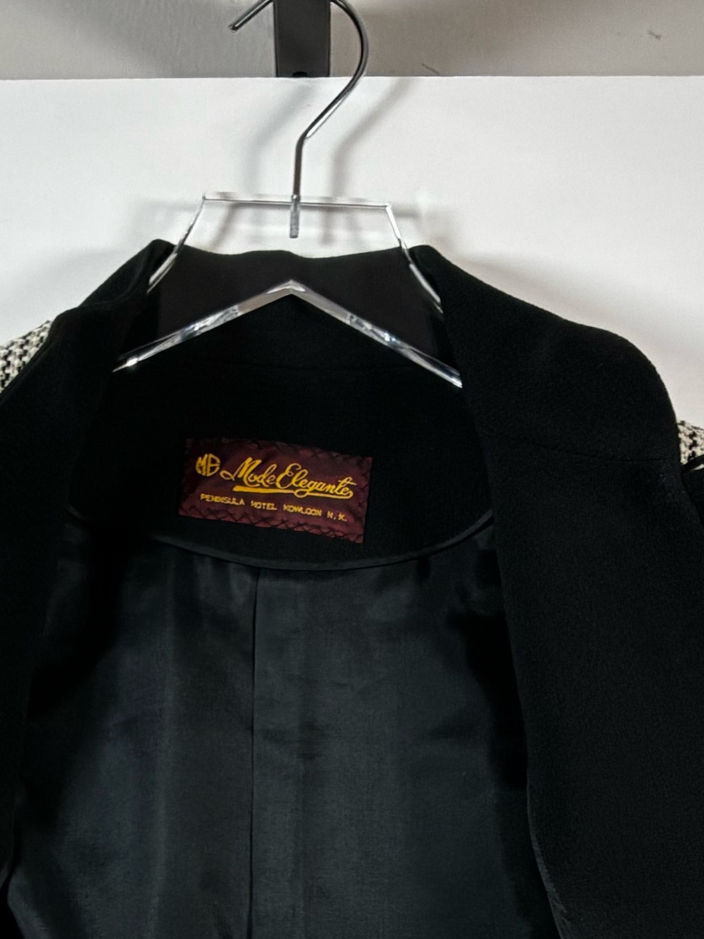 Custom Silk-Wool Suit Black & Creamy White Houndstooth Suit with Mandarin Collar - Picture 10 of 10